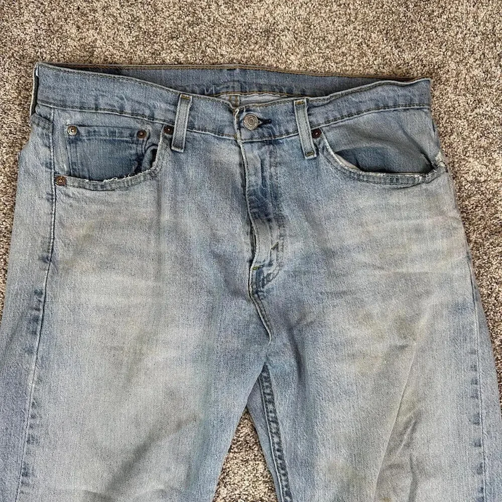 Levi's 505 Jeans Mens Size 33x24 Light Wash Straight Fit Distressed Denim Grunge
